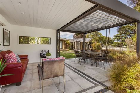 Photo of property in 27 Fendalton Road, Fendalton, Christchurch, 8014