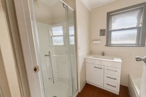Photo of property in 613 Massey Road, Mangere, Auckland, 2022