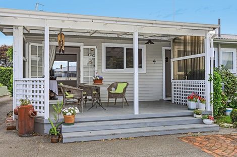 Photo of property in 55 James Foley Avenue, Pirimai, Napier, 4112