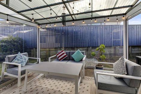 Photo of property in 20 Ronald Scott Grove, Riverstone Terraces, Upper Hutt, 5018