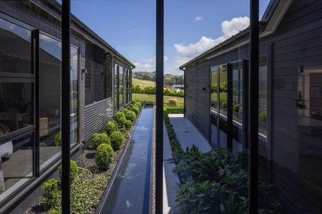 Photo of property in 37 Gummer Road, Havelock North, 4130