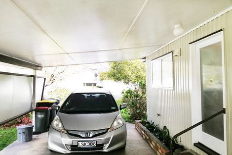 Photo of property in 1 Paramu Avenue, Birkdale, Auckland, 0626