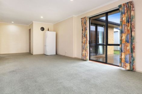 Photo of property in 12 Farnham Close, Rototuna North, Hamilton, 3210