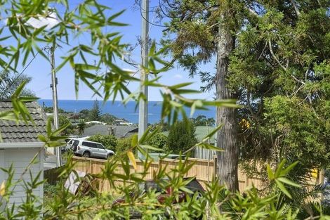 Photo of property in 105 Browns Bay Road, Browns Bay, Auckland, 0630