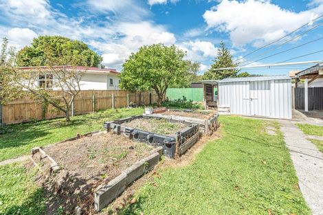 Photo of property in 16 Victory Place, Aramoho, Whanganui, 4500