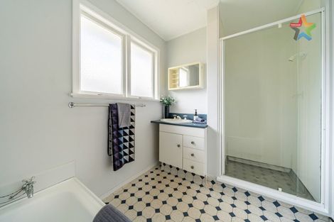 Photo of property in 62 Russell Road, Wainuiomata, Lower Hutt, 5014