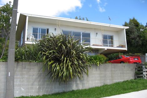 Photo of property in 9 Russell Street, Picton, 7220