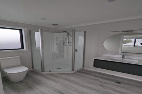 Photo of property in 15 Castletown Street, Wallaceville, Upper Hutt, 5018