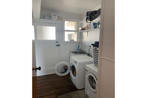 Photo of property in 21 Perrin Place, Kelvin Grove, Palmerston North, 4414