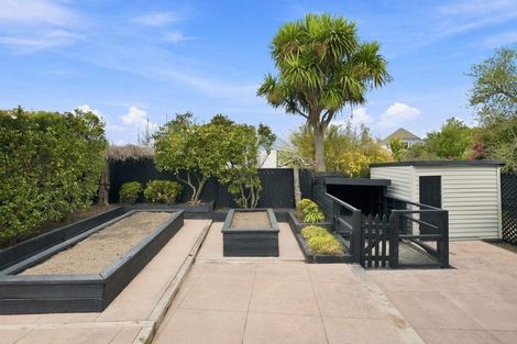 Photo of property in 17b Kruse Place, Redwood, Christchurch, 8051