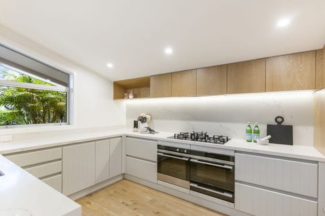 Photo of property in 39 Doment Crescent, Orewa, 0931