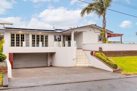 Photo of property in 117 Seaview Road, Paraparaumu Beach, Paraparaumu, 5032