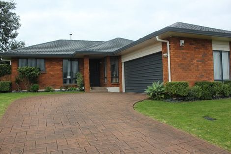 Photo of property in 102 Kingdale Road, Henderson, Auckland, 0610