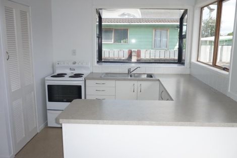 Photo of property in 12 Romilly Court, Papakura, 2110