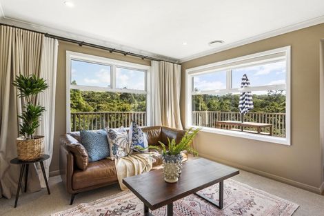 Photo of property in 9 Kukupa Lane, Long Bay, Auckland, 0630
