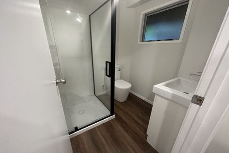 Photo of property in 77e Colwill Road, Massey, Auckland, 0614