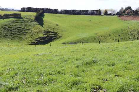 Photo of property in 888a Otaraoa Road, Tikorangi, Waitara, 4383