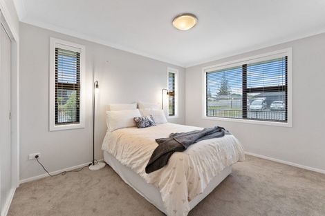 Photo of property in 1 Seagrass Place, Otaki Beach, Otaki, 5512