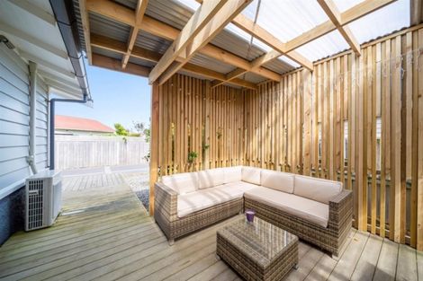 Photo of property in 19 Burns Street, Hawera, 4610