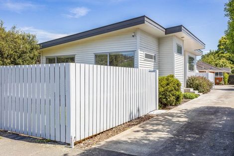 Photo of property in 11 Wades Avenue, Saint Martins, Christchurch, 8022