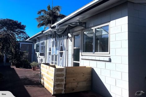 Photo of property in 15 Roadley Avenue, Sunnyhills, Auckland, 2010