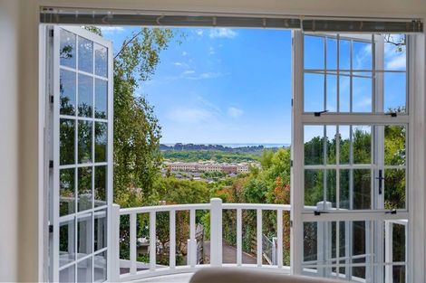 Photo of property in 105 Winara Avenue, Waikanae, 5036