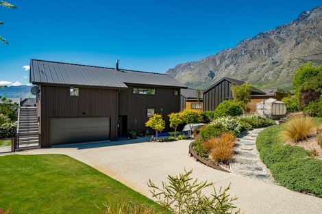 Photo of property in 7 Mckellar Drive, Jacks Point, Queenstown, 9371