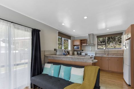 Photo of property in 76 Devon Street, Picton, 7220