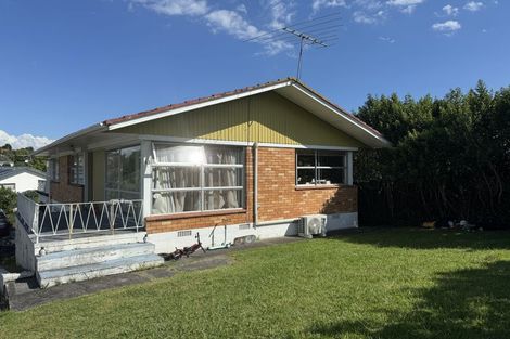 Photo of property in 43 Compton Street, Hillcrest, Auckland, 0627