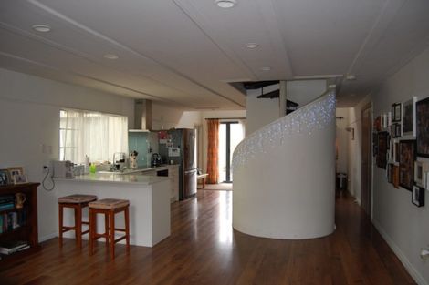 Photo of property in 87 Tawa Road, Kumeu, 0891