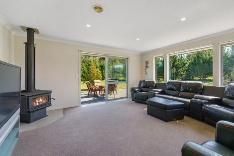 Photo of property in 57 Charnley Way, Kinloch, Taupo, 3385