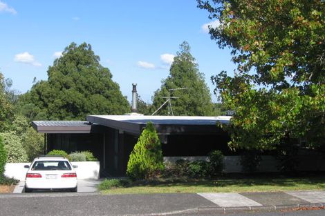 Photo of property in 6 Greendale Spur, Glenfield, Auckland, 0629