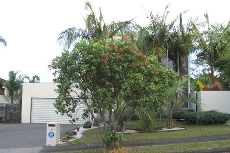 Photo of property in 6 Javelin Place, West Harbour, Auckland, 0618