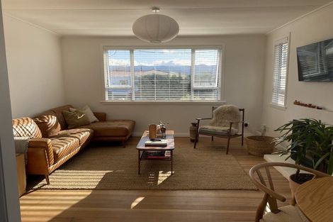 Photo of property in 8 Barrett Place, Carterton, 5713