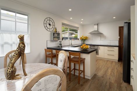 Photo of property in 27 Ward Street, Springlands, Blenheim, 7201