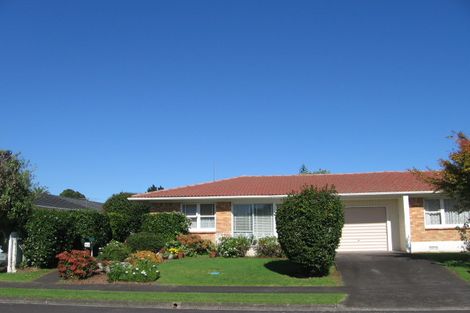 Photo of property in 2/3 Winspear Place, Manukau, Auckland, 2025