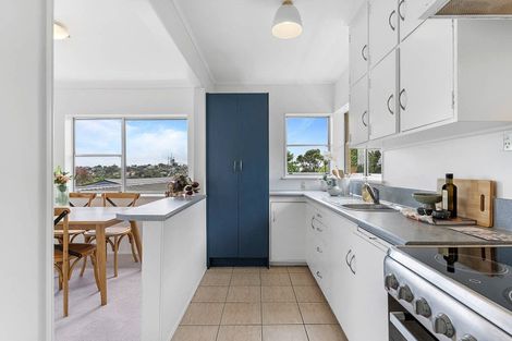 Photo of property in 1/48a Mellons Bay Road, Mellons Bay, Auckland, 2014