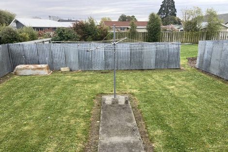 Photo of property in 6-6a Timaru Road, Waimate, 7924