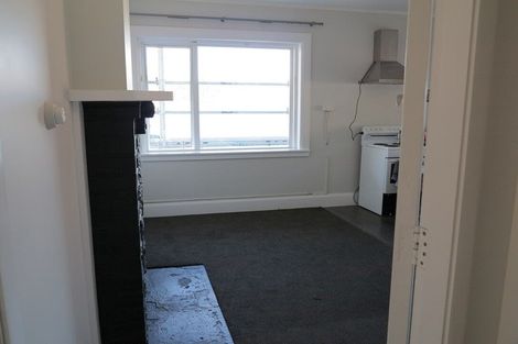 Photo of property in 2/77 Maida Vale Road, Roseneath, Wellington, 6011