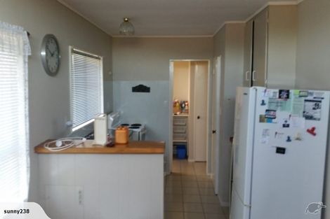 Photo of property in 1/20 Halldene Terrace, Red Beach, 0932