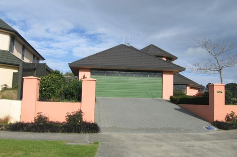 Photo of property in 6 Kilkenny Place, Fitzherbert, Palmerston North, 4410