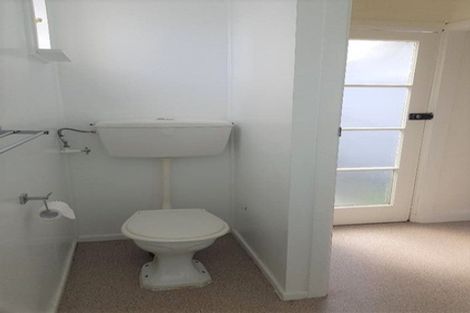 Photo of property in 1/10 Blease Street, New Lynn, Auckland, 0600