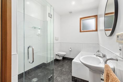 Photo of property in 441 The Esplanade, Island Bay, Wellington, 6023