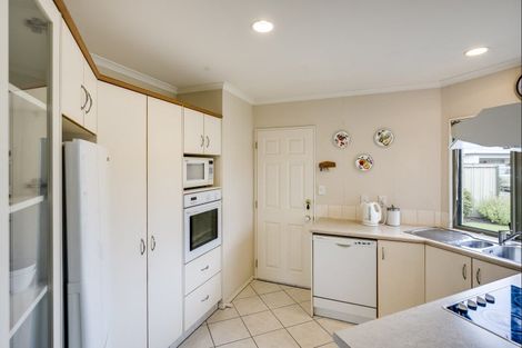 Photo of property in 14 Claridge Place, Taradale, Napier, 4112