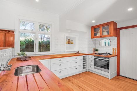 Photo of property in 16 Tonks Street, North New Brighton, Christchurch, 8083