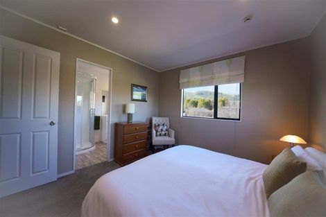 Photo of property in 3 Yasmin Lane, Kinloch, Taupo, 3377