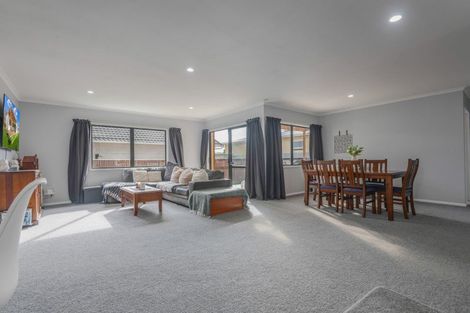 Photo of property in 19 Moore Street, West End, Palmerston North, 4412