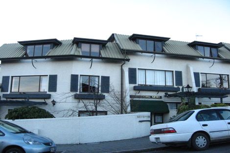 Photo of property in 10 Frankton Road, Queenstown, 9300
