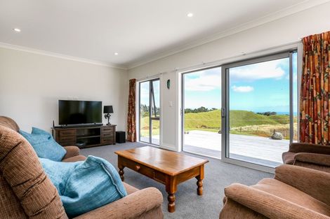 Photo of property in 539 Upper Pitone Road, Pitone, New Plymouth, 4374