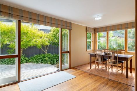 Photo of property in 23 Saint Albans Avenue, Hokowhitu, Palmerston North, 4410